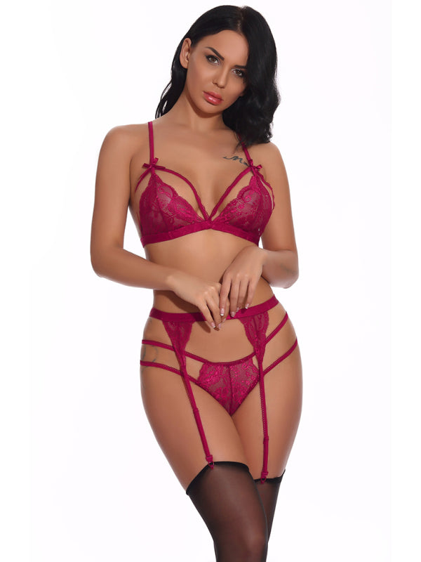 Women’s lace three-piece lingerie set with garter belt – romantic and elegant